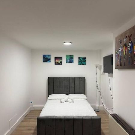 Modern 1 Bedroom - 5 Min Walk From Princess Street Eb1 EDI Eksteriør bilde